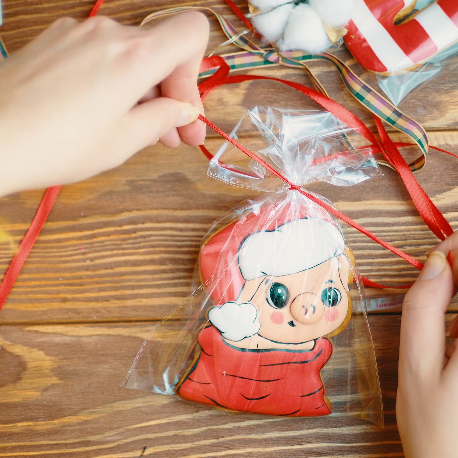 Cellophane Treat Bags, 6×9 Inches Clear Cellophane Bags With Twist Ties