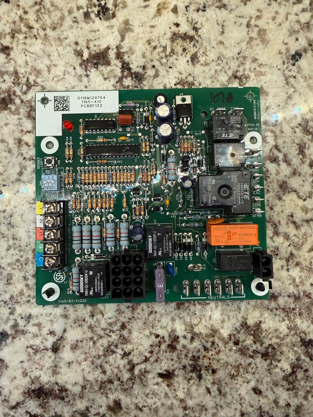 OEM Goodman Furnace Circuit Control Board Part PCBBF132 1165-410 TESTED