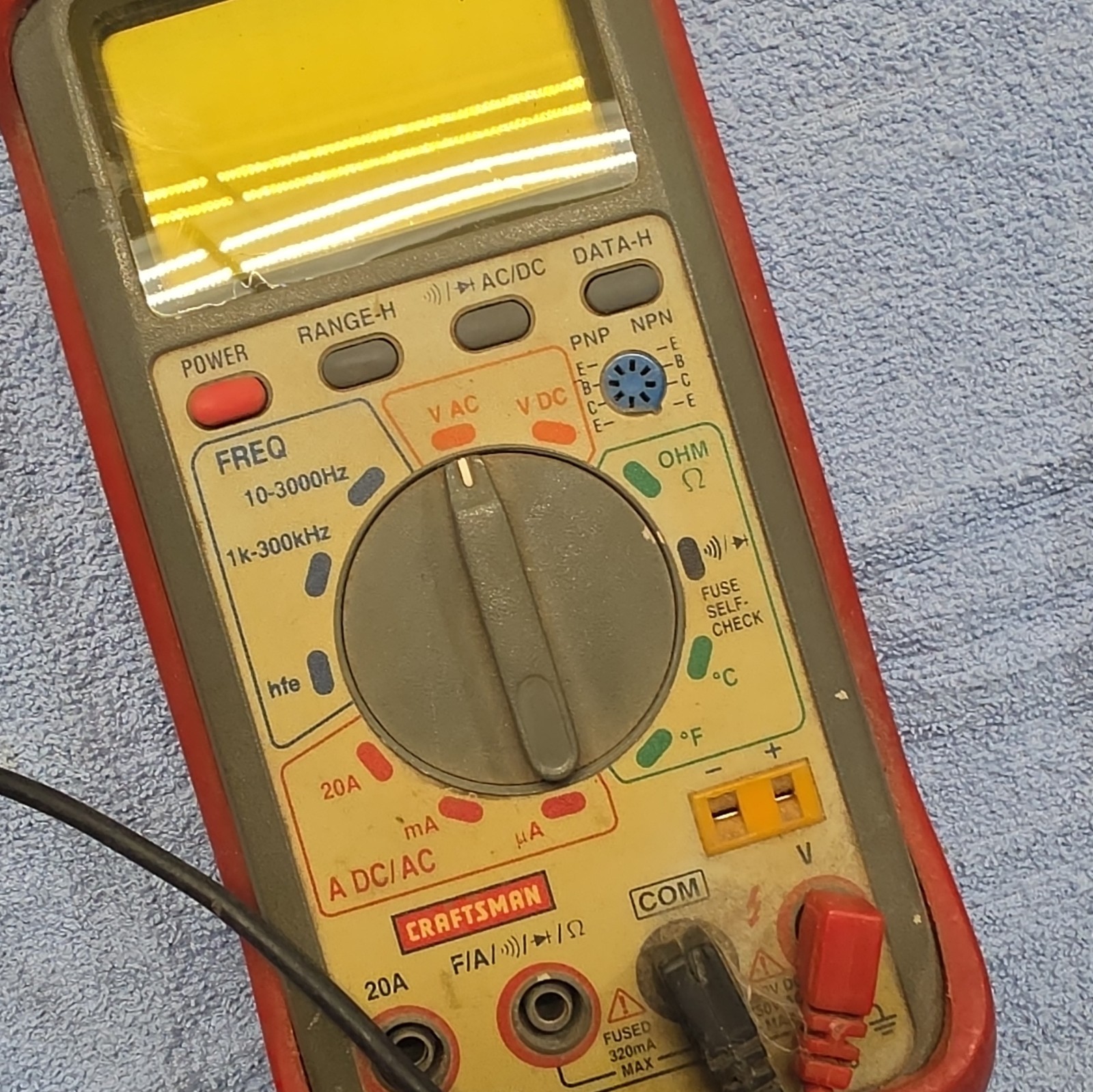 Craftsman 82028 Digital Multimeter Auto-Ranging CAT III 600V 20A Data Hold