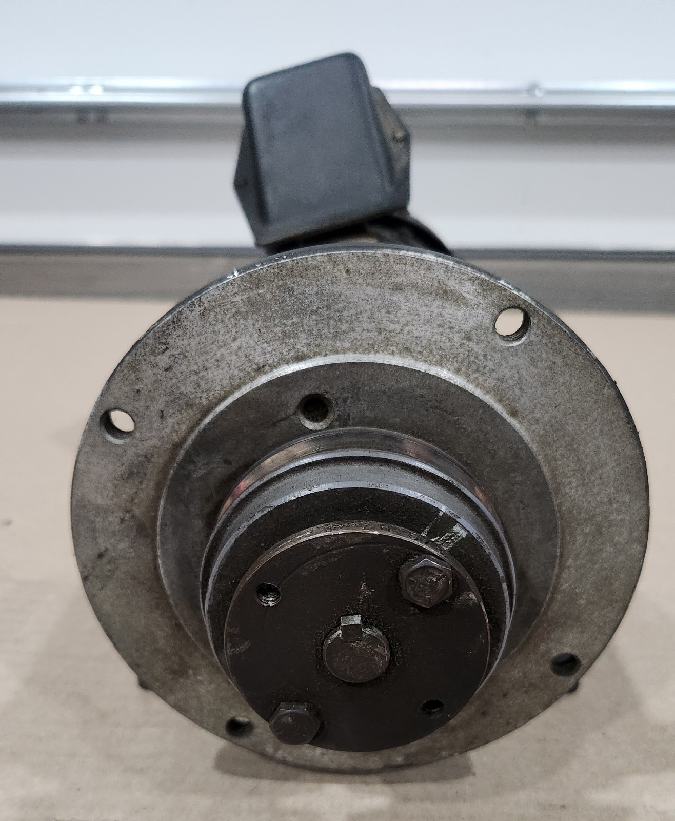Dayton 2M169C Permanent Magnet DC Motor 3/4 HP 1725 RPM 90VDC NEMA 56C Frame