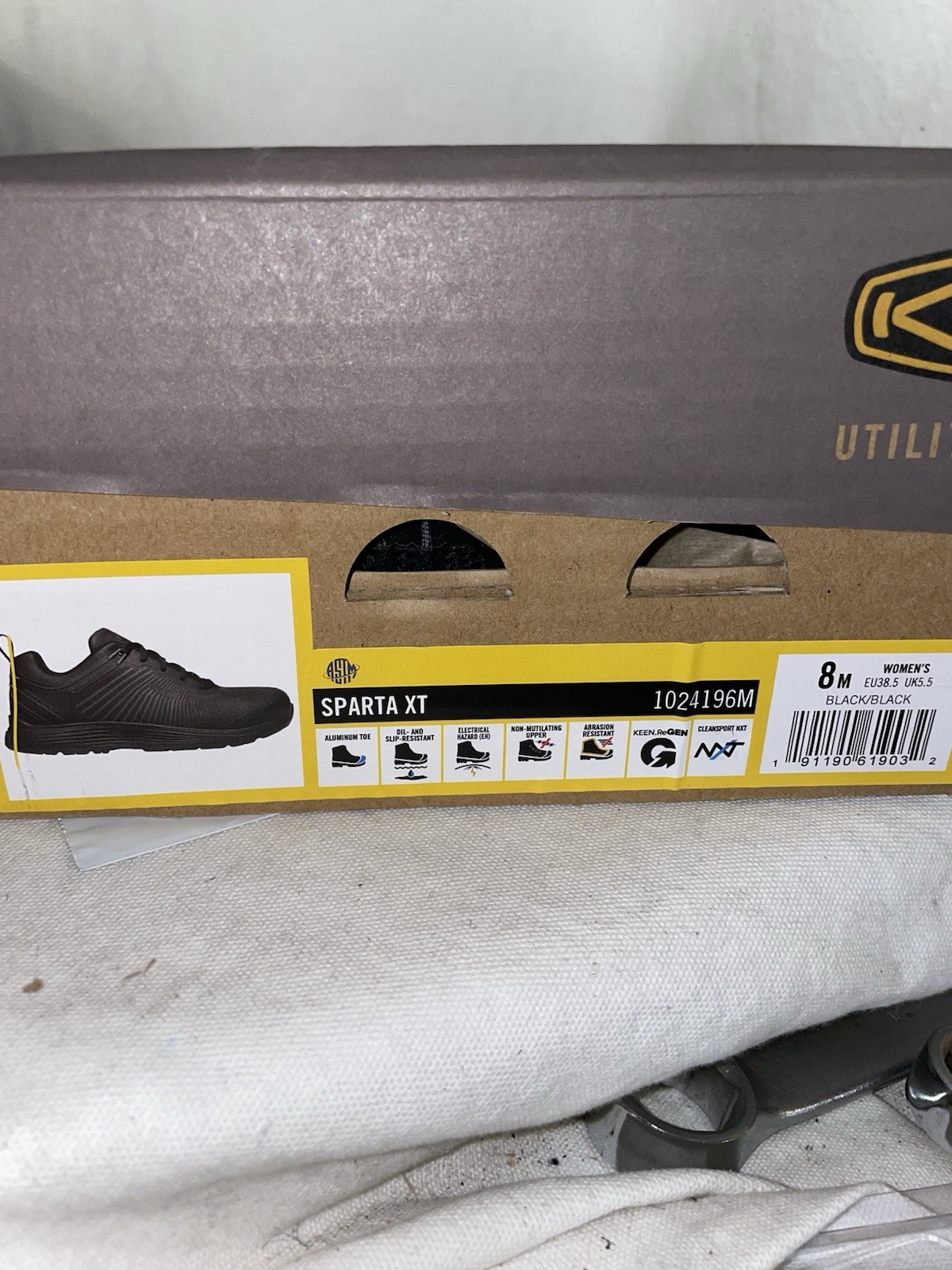 Keen Sparta XT Women’s Size 8M Safety Toe Work Shoes Slip Resistant Black/Black