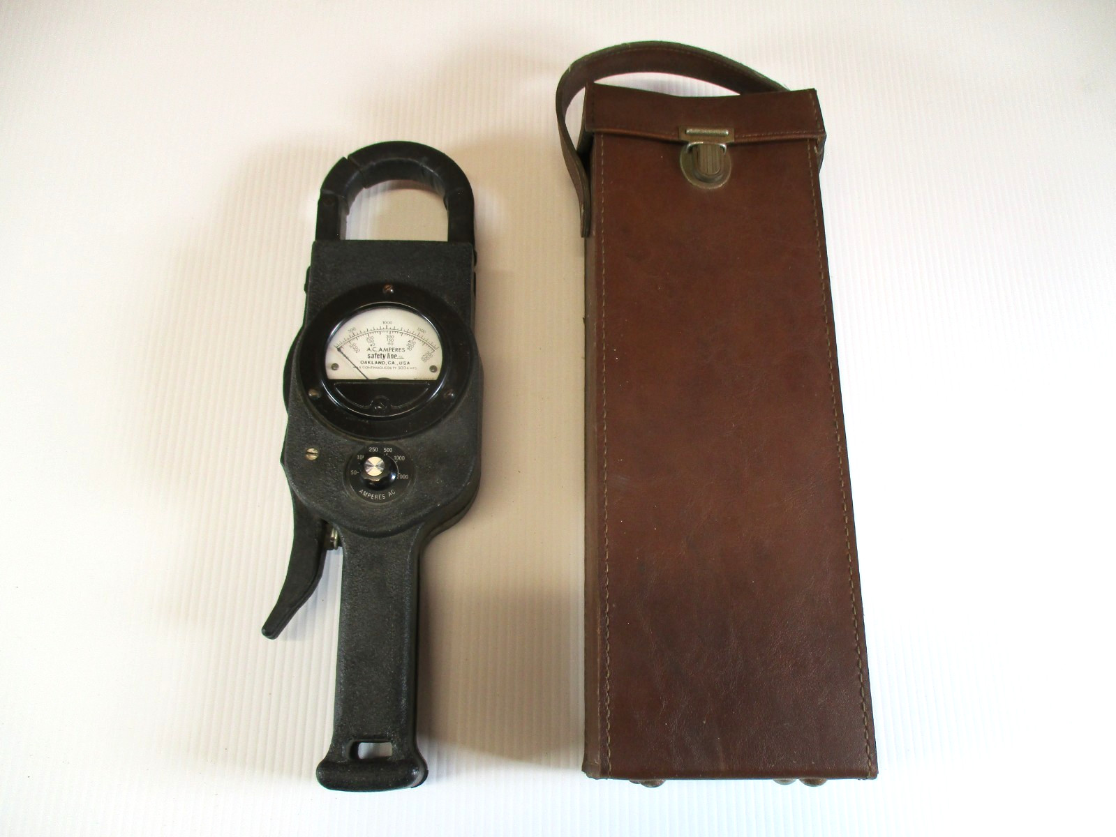 Vintage Safety Line AC Amperes Clamp Meter 500 Amp Testing Tool With Case