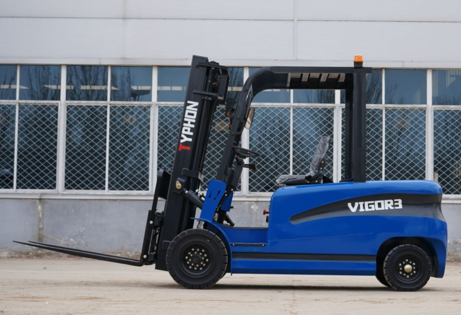 TYPHON VIGOR 3.0 Blue Electric Forklift 3 Ton Lifter Lift Truck Jitney Hi-Lo NEW