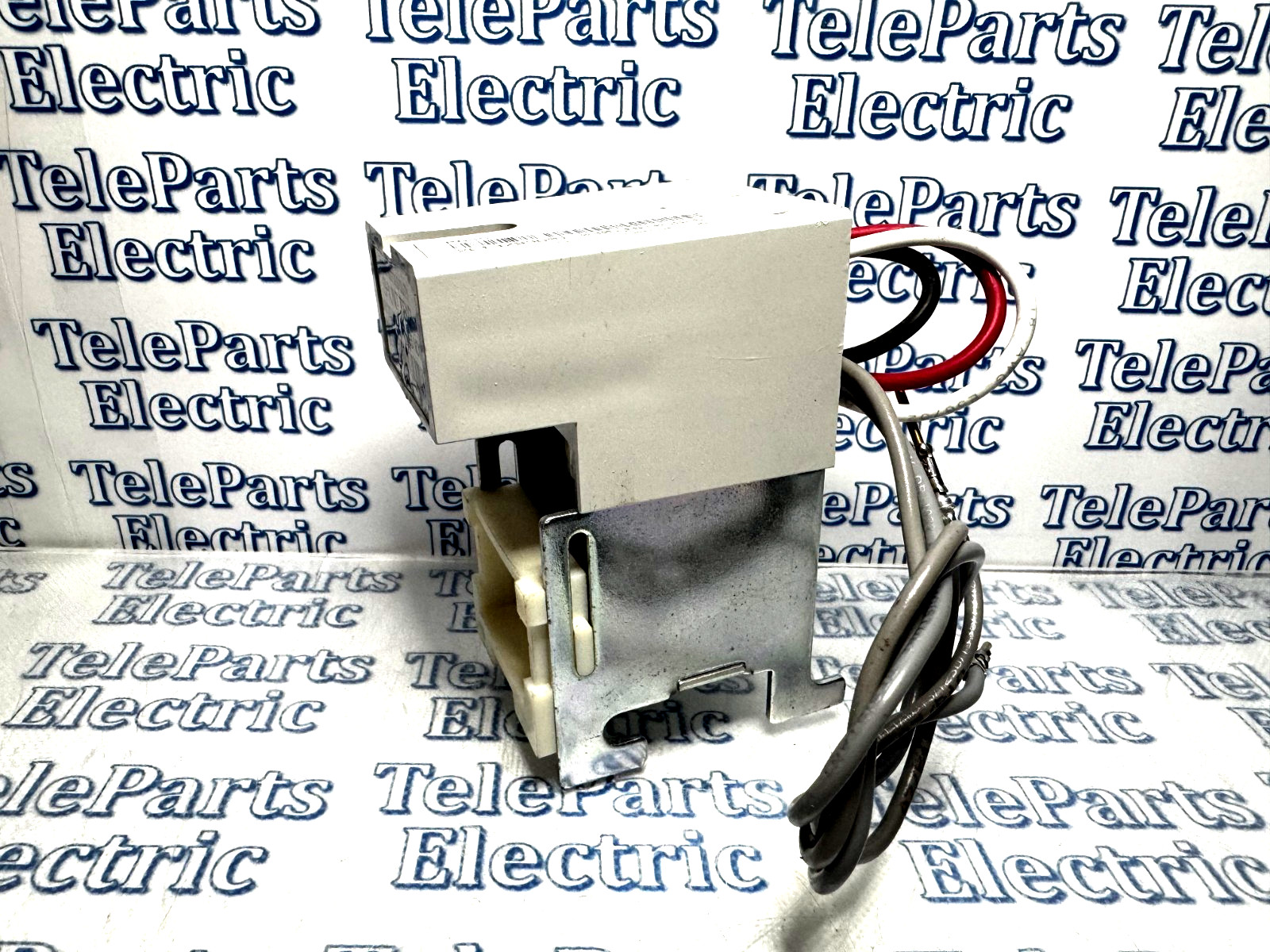 Eaton Magnum Continuous Duty DS 110 /127 Vac Shun Trip Coil 2C13799G01
