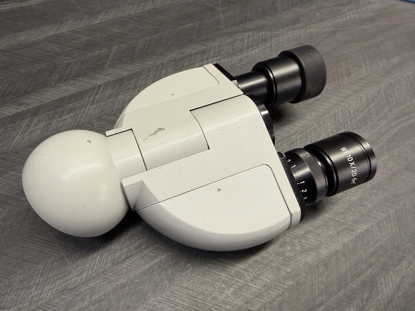 Carl Zeiss West Germany Binocular Microscope Head w/ WF10x/20 Eyepieces Used