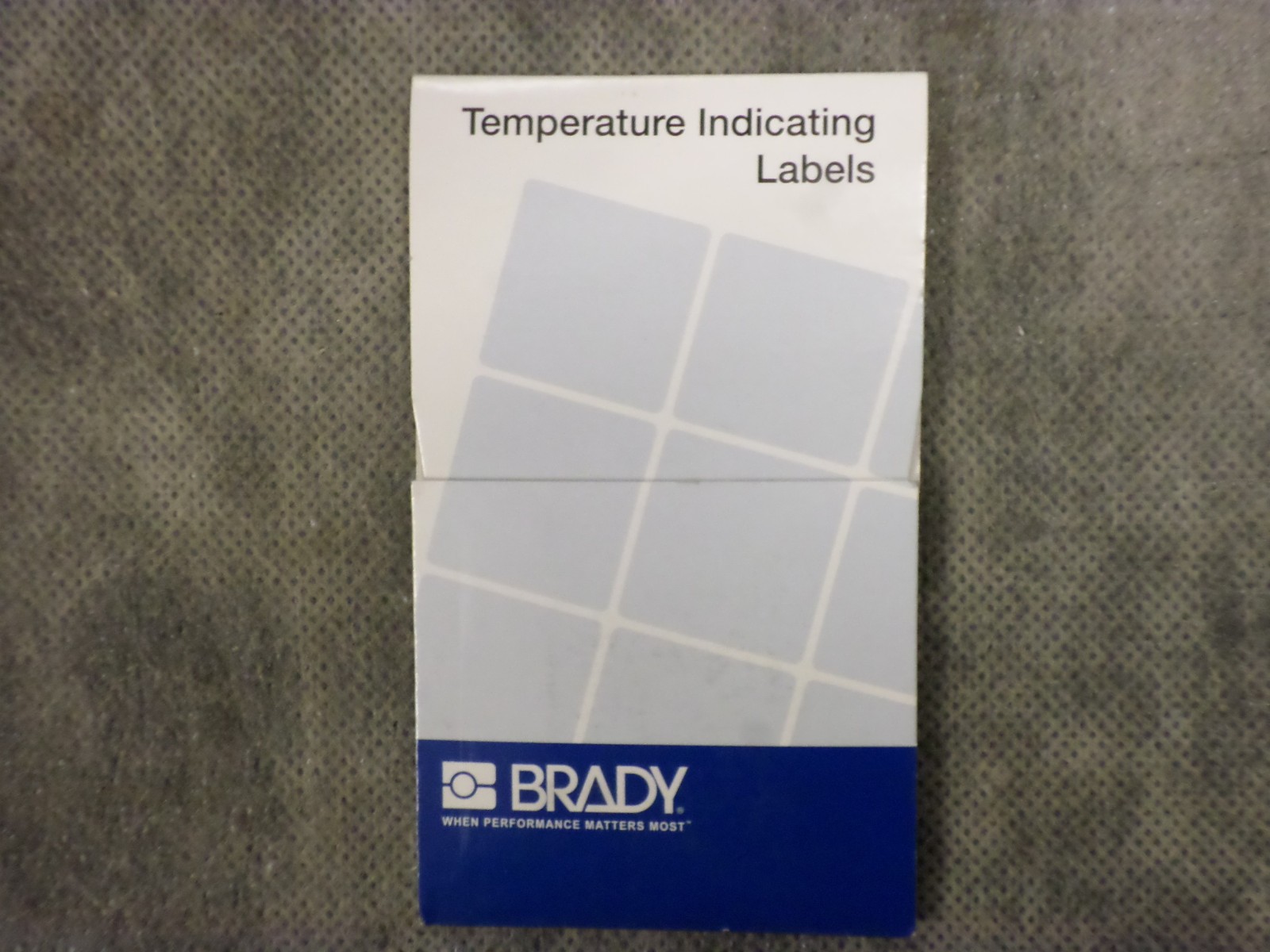 30 Brady TIL-6-60C/140F Nonreversible Temperature Sensing Labels