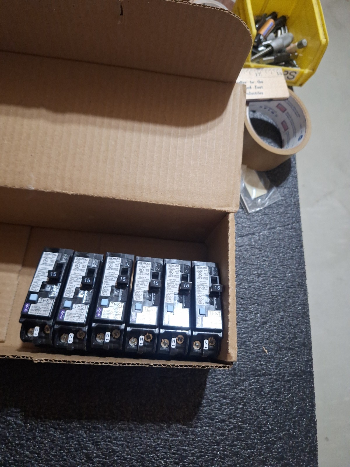 (6) Siemens Q115DFN 15A 120V AFCI/GFCI Dual Function Plug-In Circuit Breakers