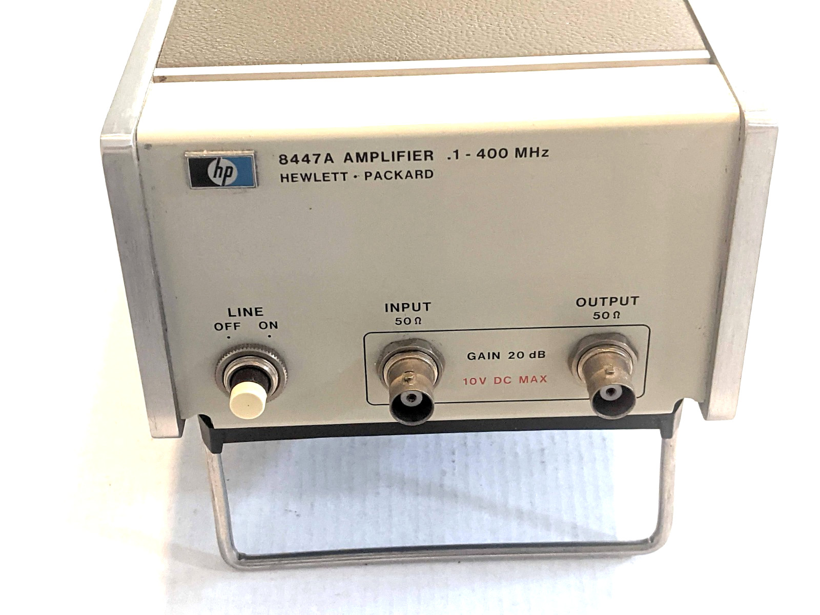 Hewlett-Packard 8447A Broadband Low-Noise RF Amplifier 0.1 – 400 MHz
