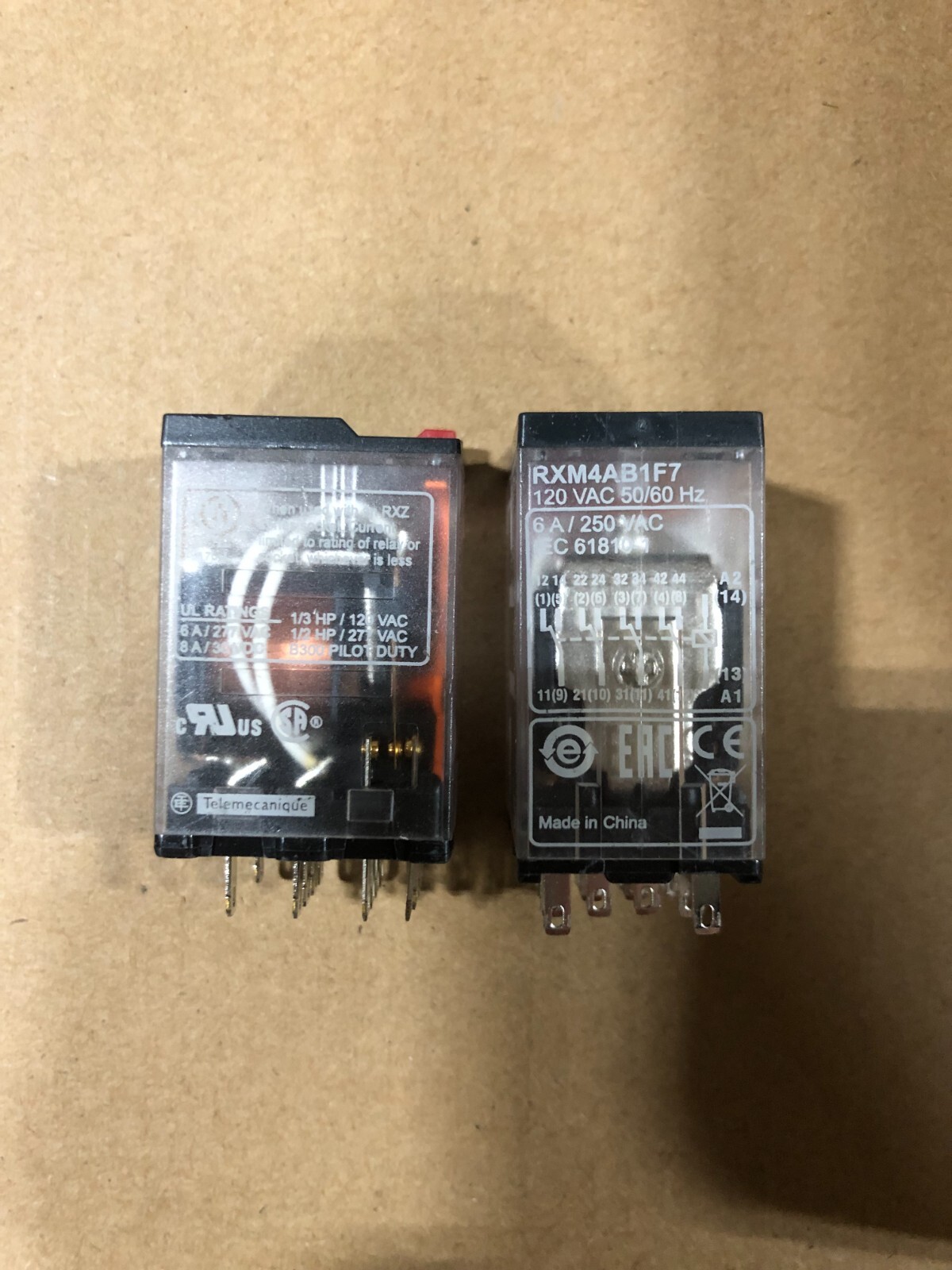 New Lot of 2 Schneider Electric RXM4AB1F7 6 Amp 120 VAC Plug In Relay
