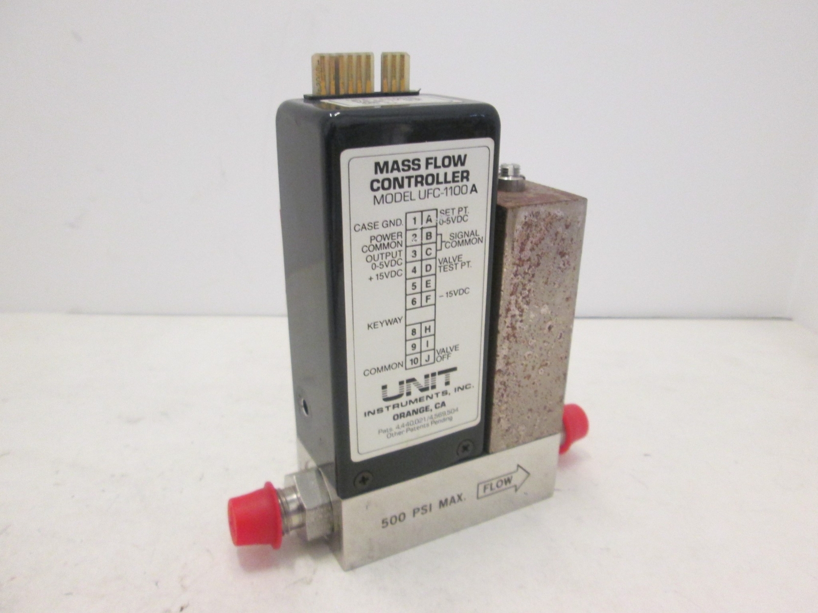 Unit UFC-1100A, Mass Flow Controller MFC, H2, 15 SLM, Used