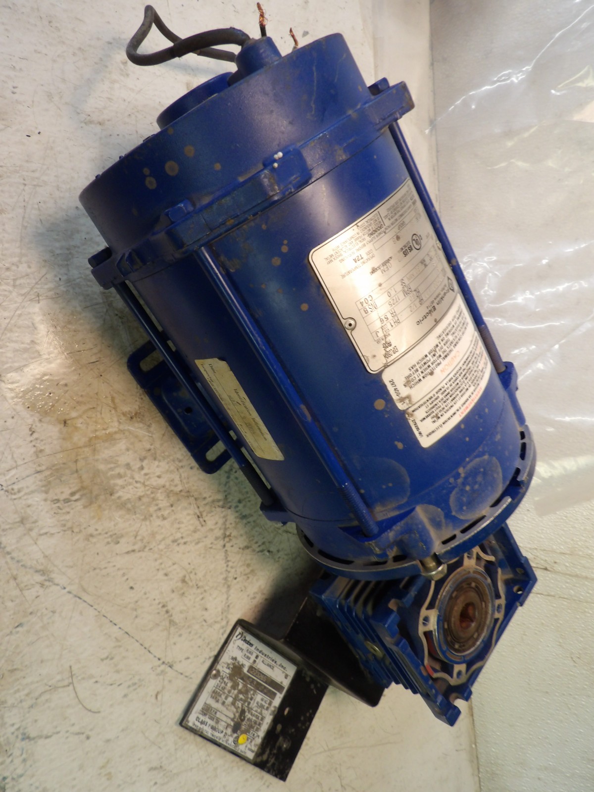 Dedoes Industries Paint Shaker 1/2HP Motor, Reducer Gear