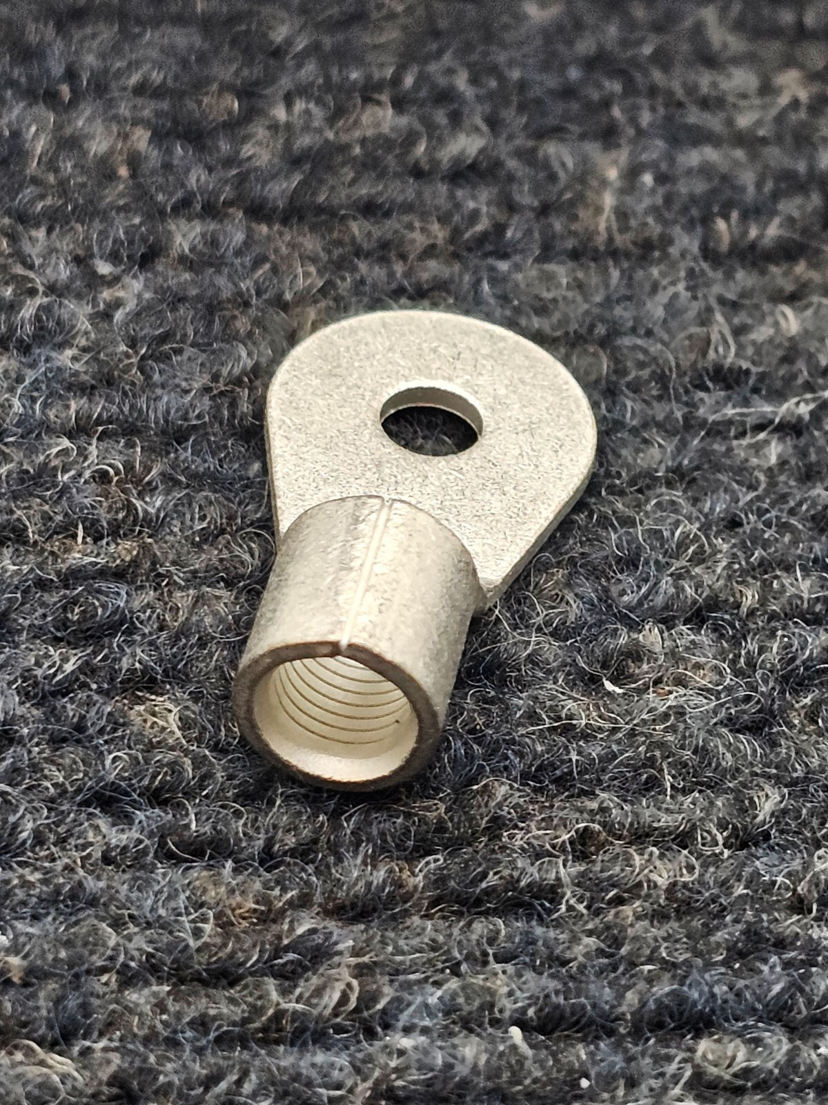 (QTY 100) TE Connectivity 33464: Closed Ring Tongue Terminals 6 AWG #10 Stud