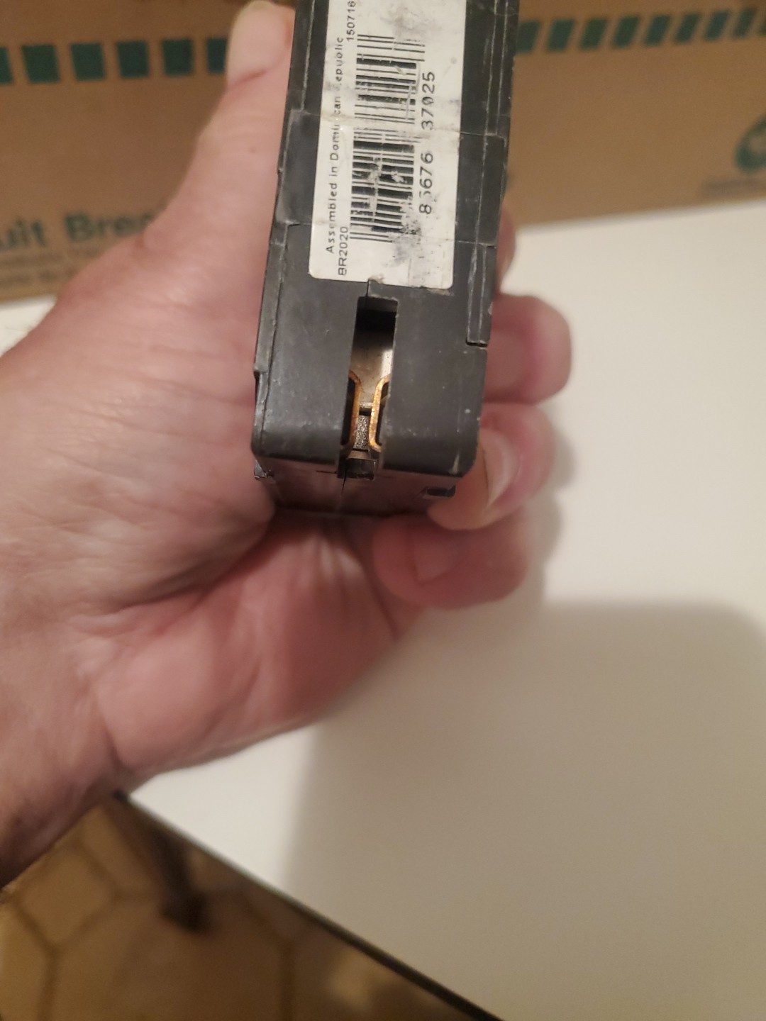 NEW EATON CUTLER HAMMER BR2020 Cir. Brkr DNPL2020 2 Single Pole 20A TYPE BRD