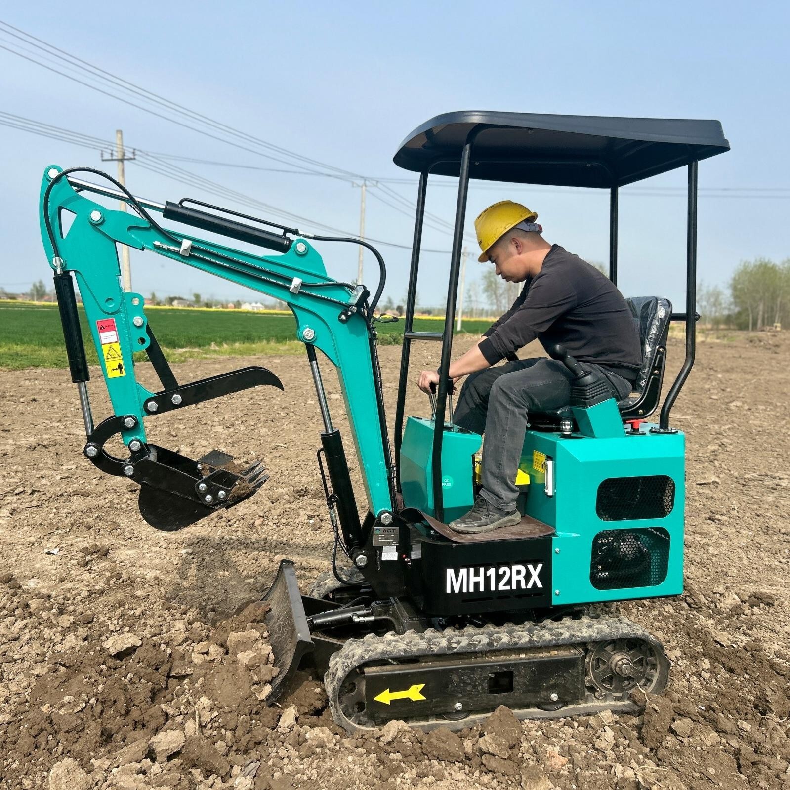 AGT Mini Excavator 1Ton Digger Tracked Crawler 13.5HP RATO Gas Engine EPA MH12RX
