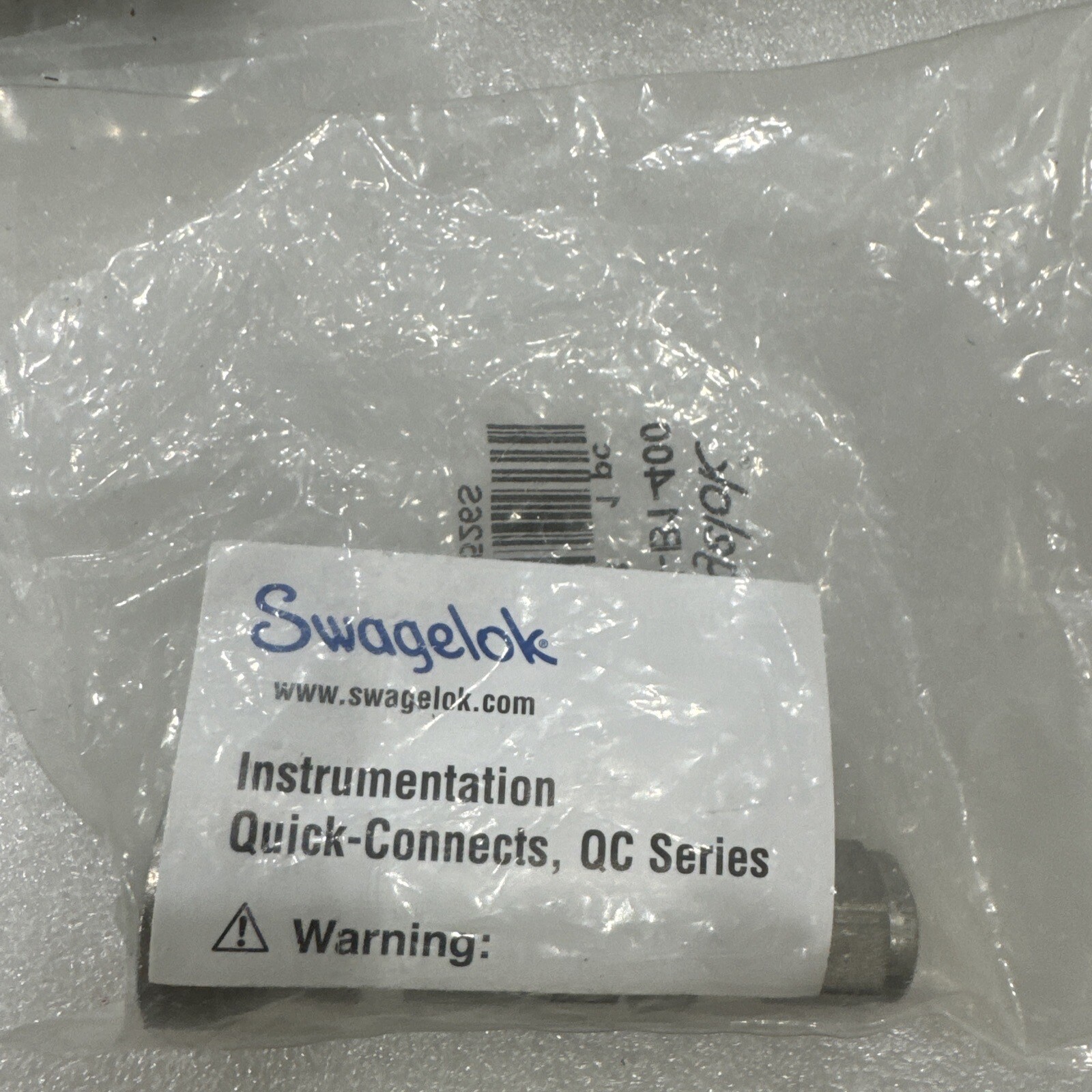 New Swagelok SS-QC4-B1-400 Quick Connect Body, 0.2 Cv, 1/4”, bag of 10 pcs.