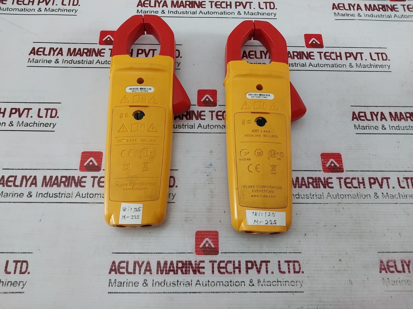 FLUKE 302+ Digital Clamp Meter CAT III 600V CAT IV 300V 46734671MV