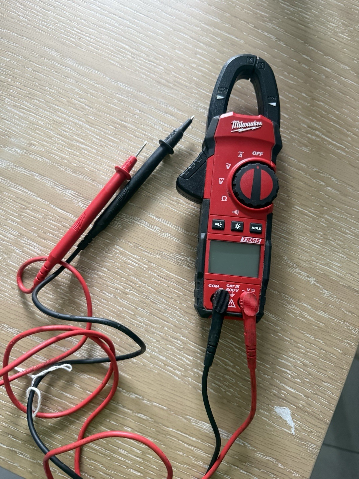 Milwaukee 2237-20 True RMS Clamp Meter – Works Great – Includes Test Leads
