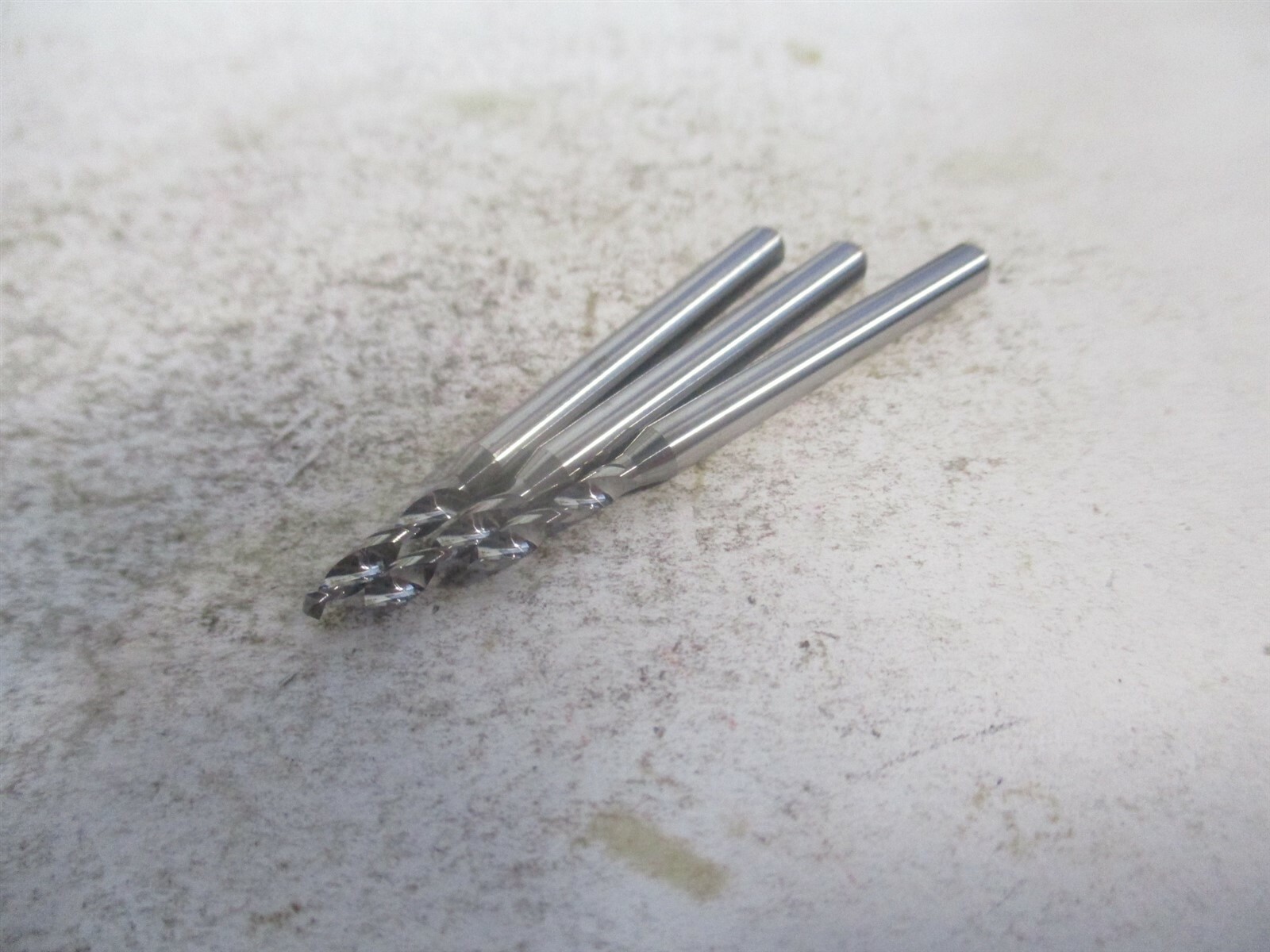 SGS (07358) 2.05mm x 1/8″ x 1-1/2″ 130° Spiral Circuit Board Drill Bit – Qty 3