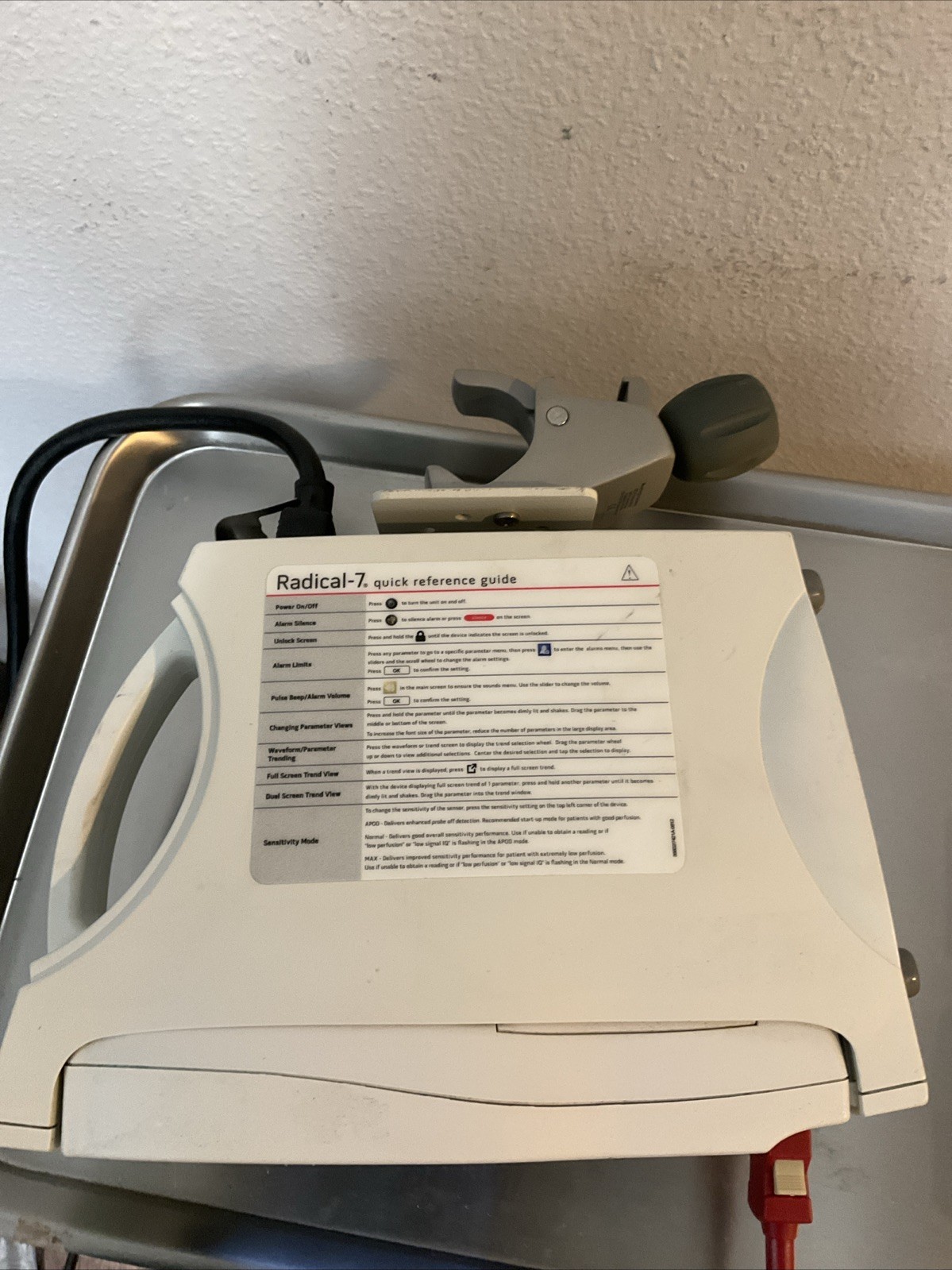 Masimo SET Radical-7 Rainbow Signal Extraction Handheld Pulse CO-Oximeter