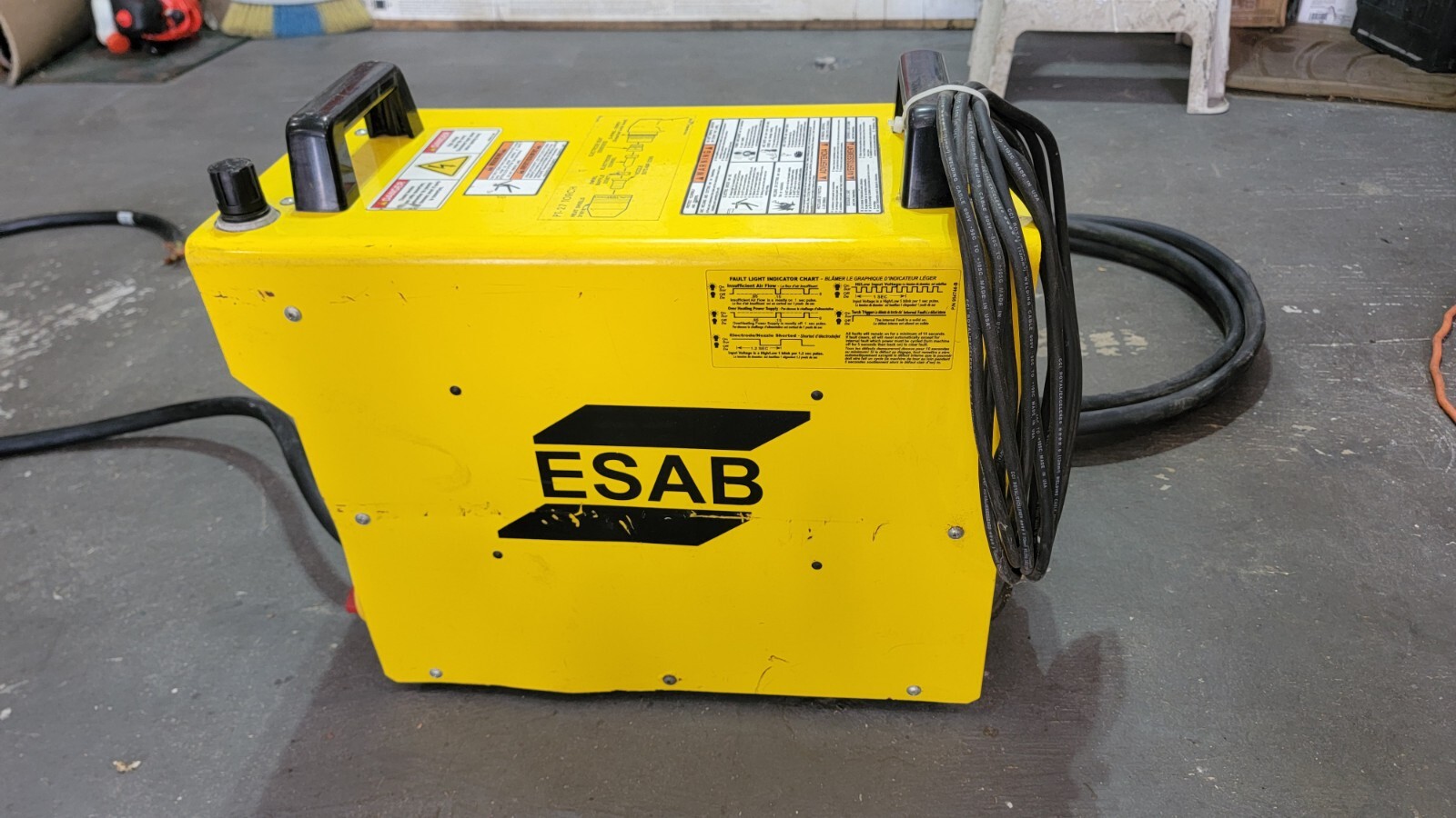 ESAB PCM-875 Plasma Cutter used in working condition 208v-230v
