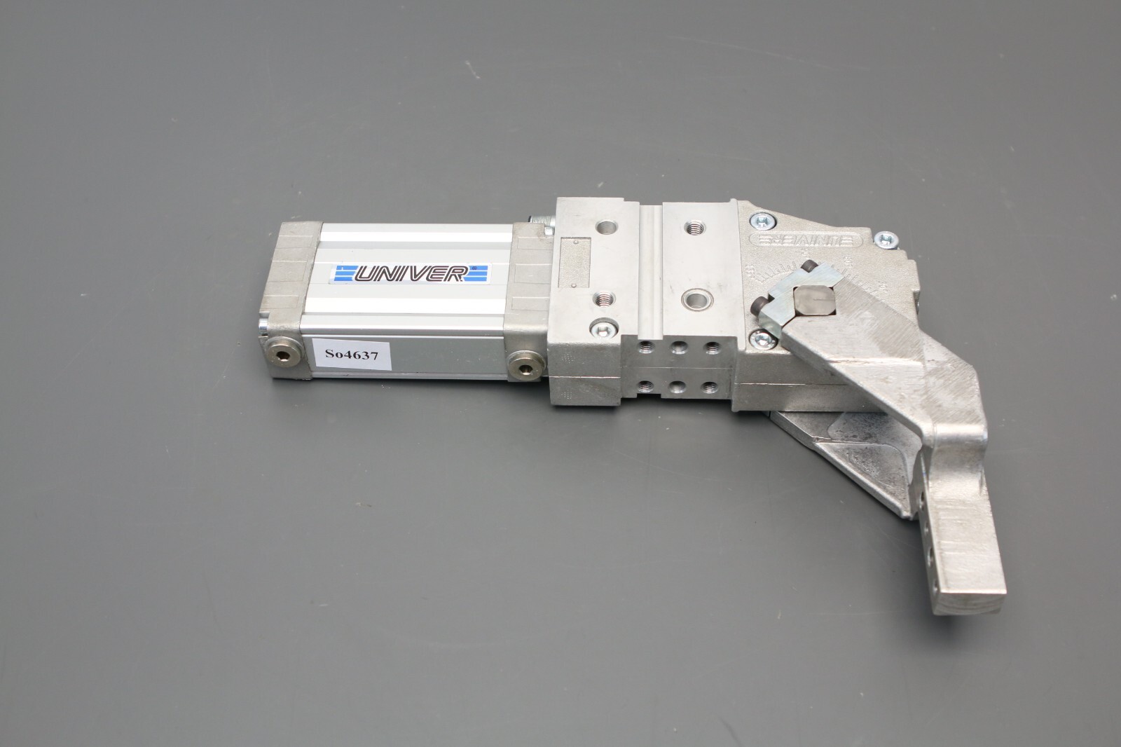 Univer UCBP50VEAK0 Pneumatic Clamping Tool 2134 rev. 0.3, ARM: UKP5063E