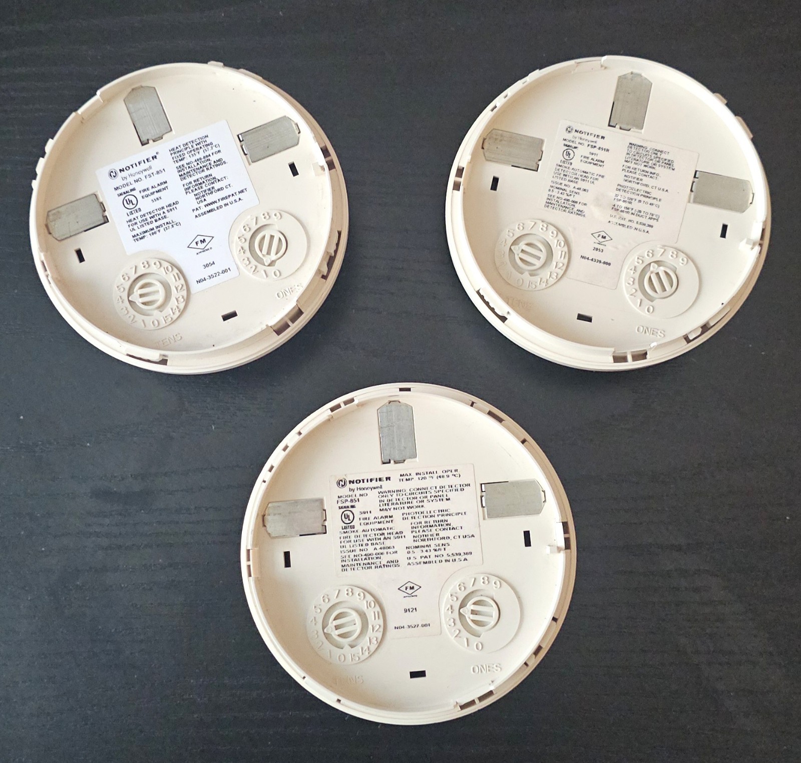 Set of 6 Notifier Detectors(Used): FSP-851 (3) /FSP-851R /FST-851 /FSI-851