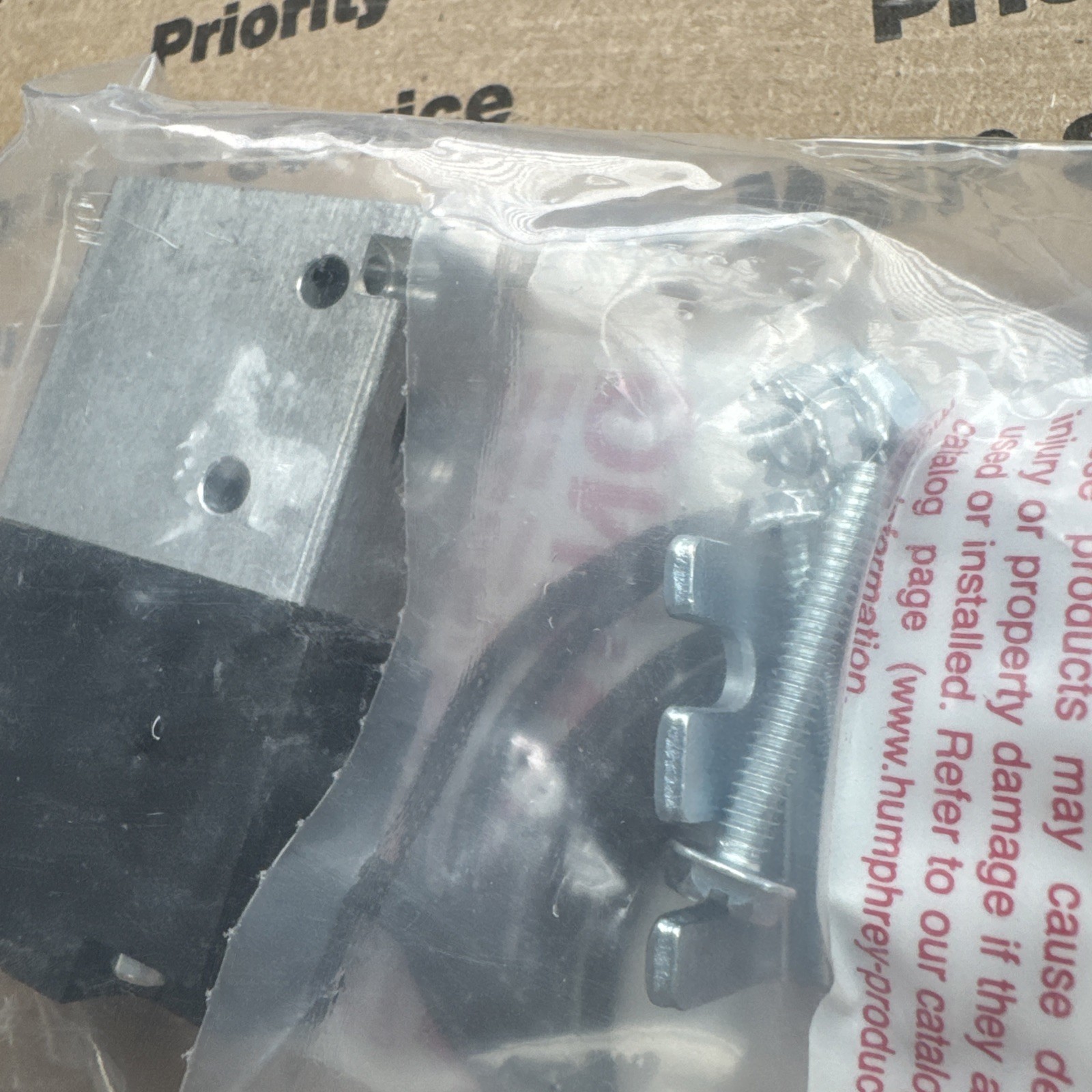 New 310-2-21 -12VDC Humphrey Single Solenoid Valve 3-Port 2-Position 1/8″ NPTF