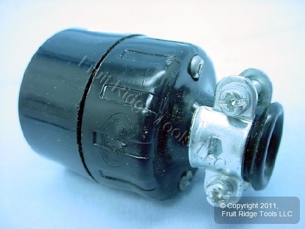 Leviton RESIDENTIAL Straight Blade Connector Plug NEMA 1-15 15A 125V 612 Bagged