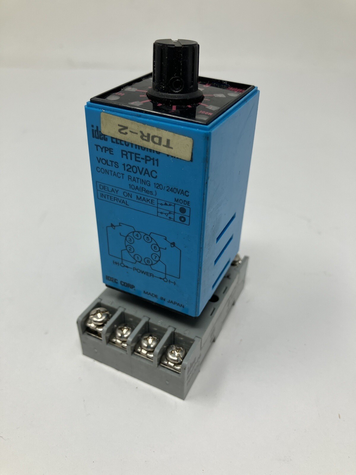 IDEC RTE-P11 8-Pin Electronic Timer with 5X852E Socket Base