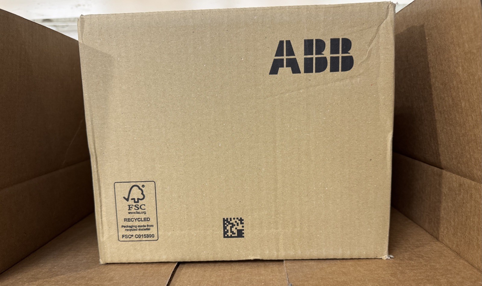 NEW TAKE OUT IN BOX ABB SACE TMAX XT5 N 400 Circuit Breaker