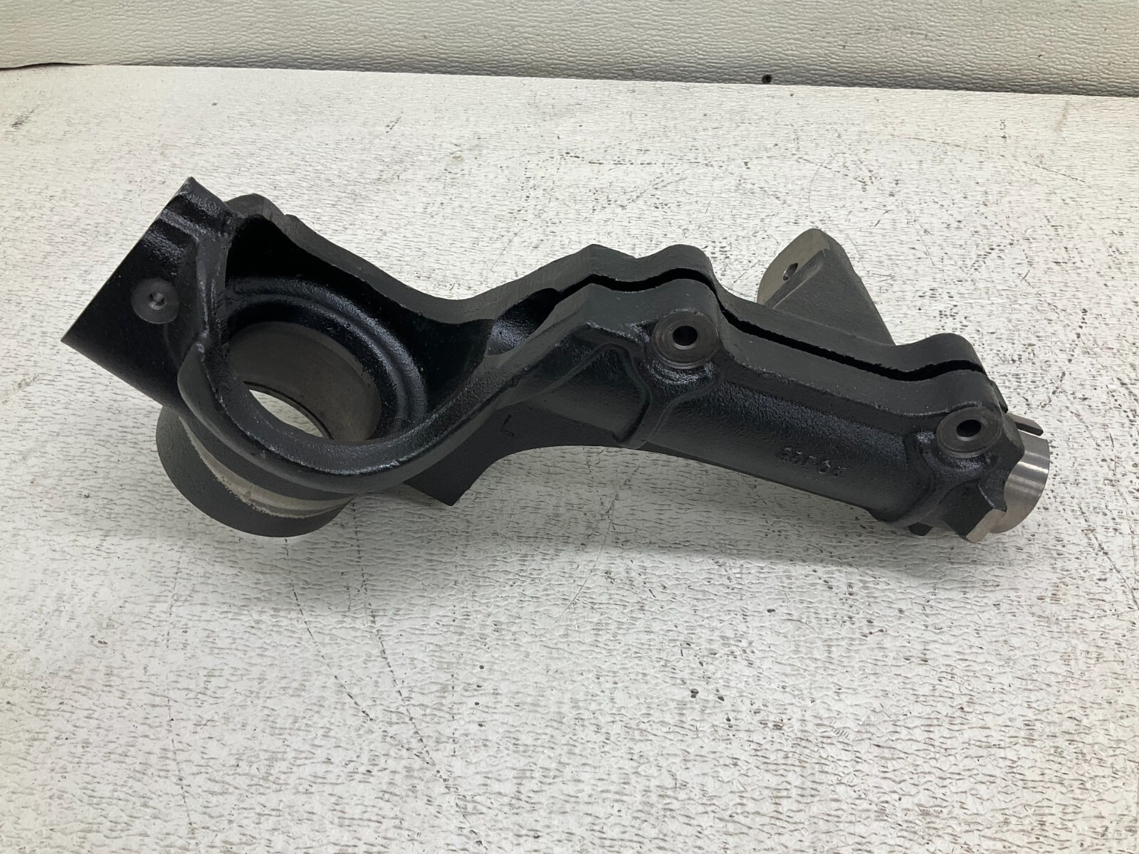 Daedong Kioti U3215-51318 RH Knuckle U321551318 U3215 New (TSC)