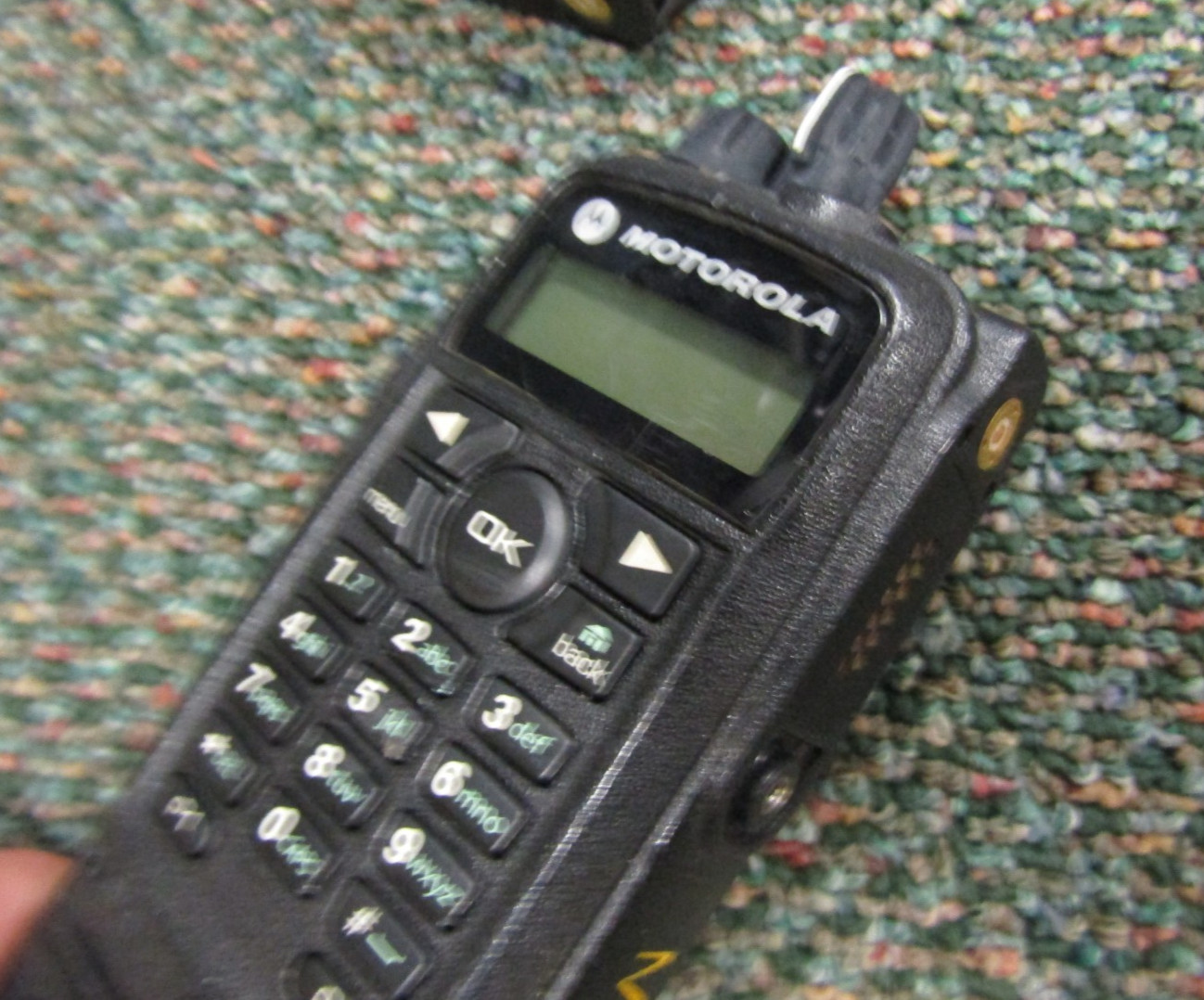 Lot of FIFTY Motorola XPR6580 AAH55UCH9LB1AN 800/900MHz Two Way Radios w Charger