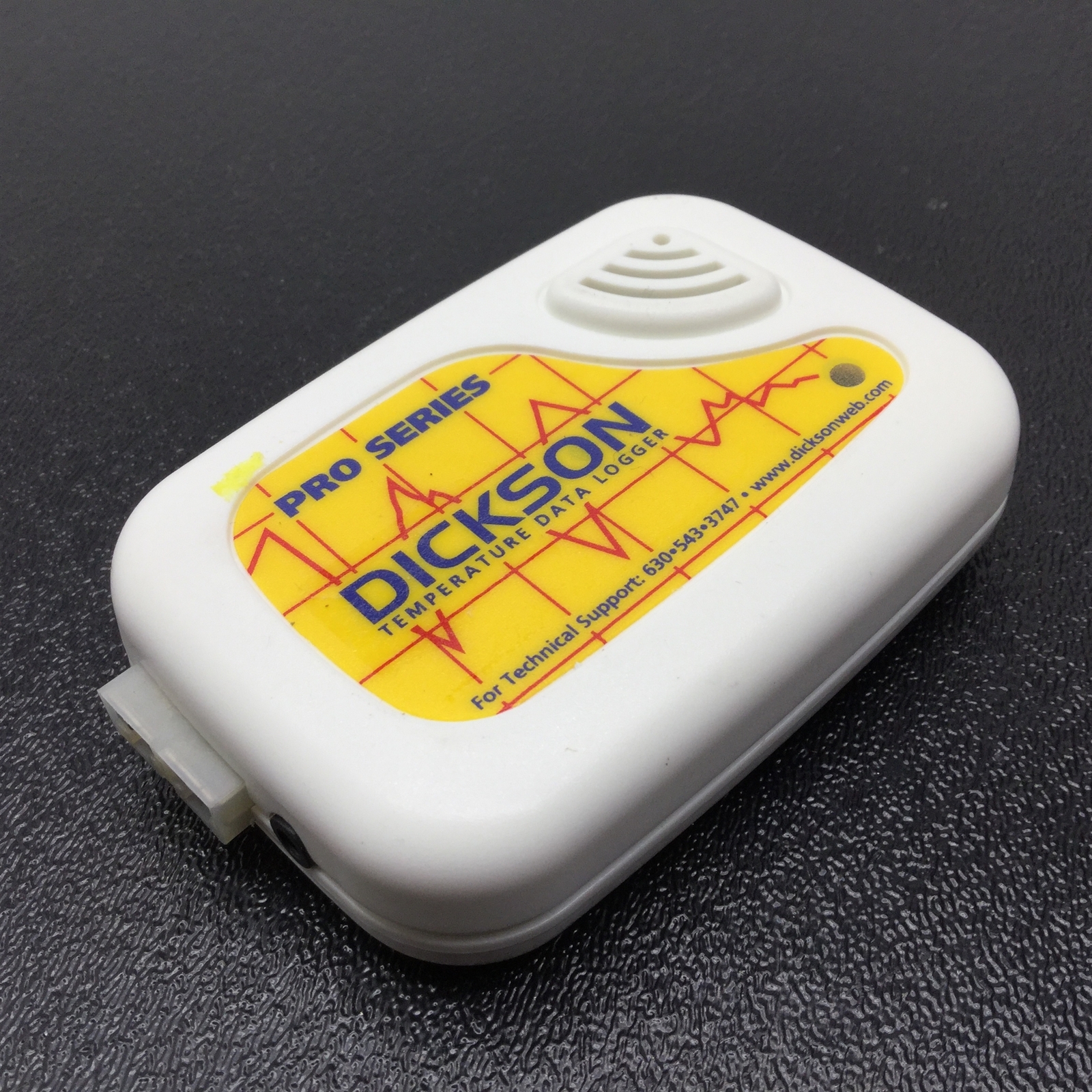 Dickson SP150 Pro Series Temperature Data Logger Accuracy: -/+1.8° Storage: 32KB