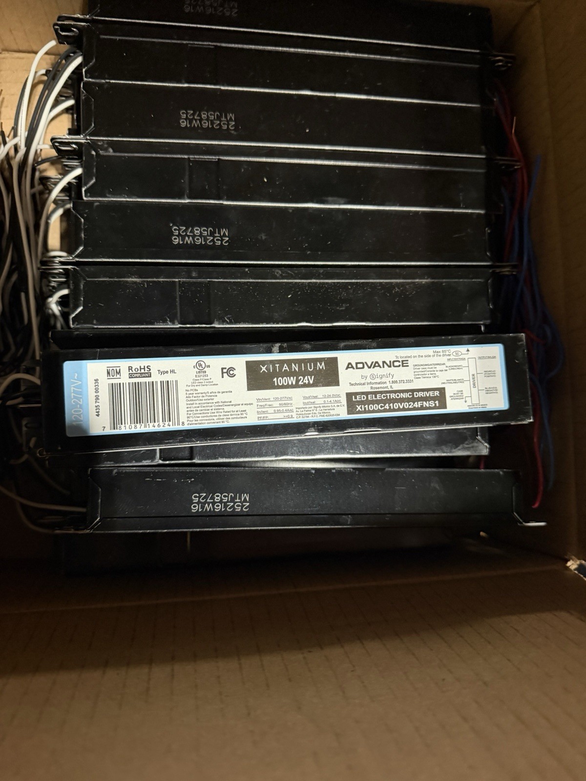 Case 20 XI100C410V024FNS1 Philips Advance LED Driver Xitanium