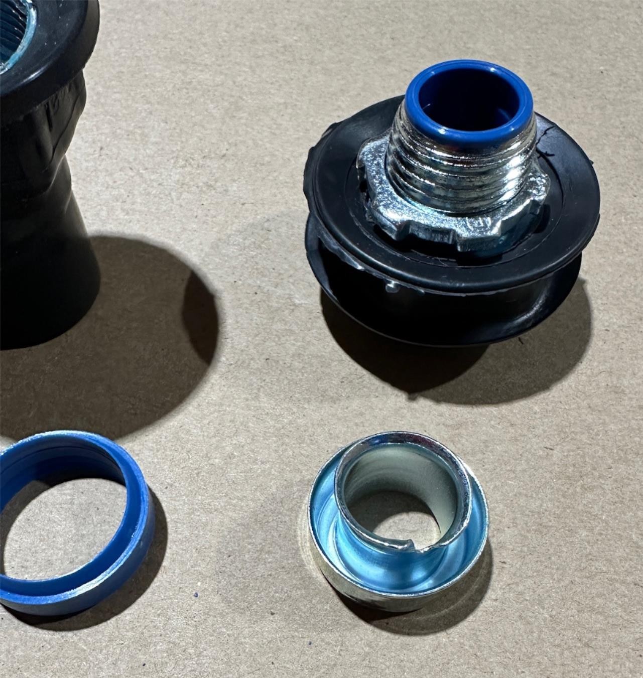 ABB Thomas & Betts OCAL ST1/2-G PVC Coated 1/2″ Liquidtight Liquid Connector