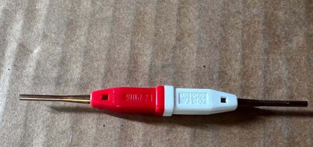 AMP/TYCO 91067-2 Insertion / Extraction Tool – Red/White Solid Plastic Body New