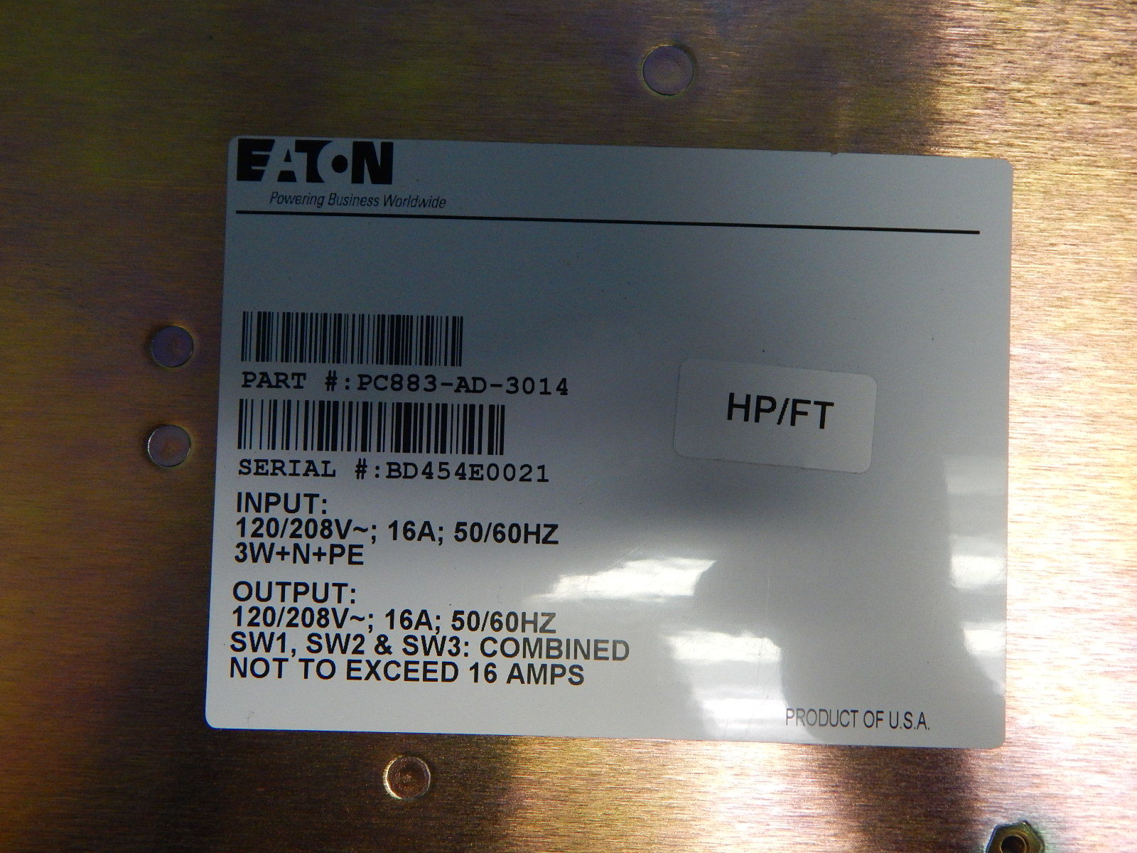 NEW Eaton PC883-AD-3014 Rack Mount Power Distribution Unit 120/208V