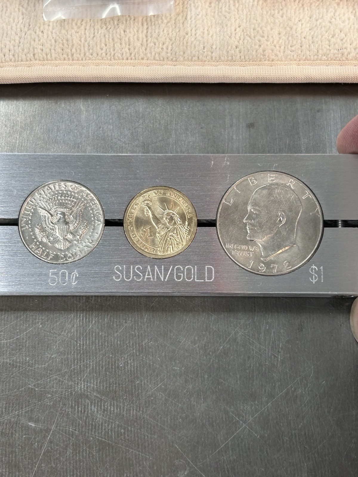7 U.S. COIN HOLDER FOR NEW HERMES ENGRAVING VISE FOR CLEANING, REPAIR, ETC.
