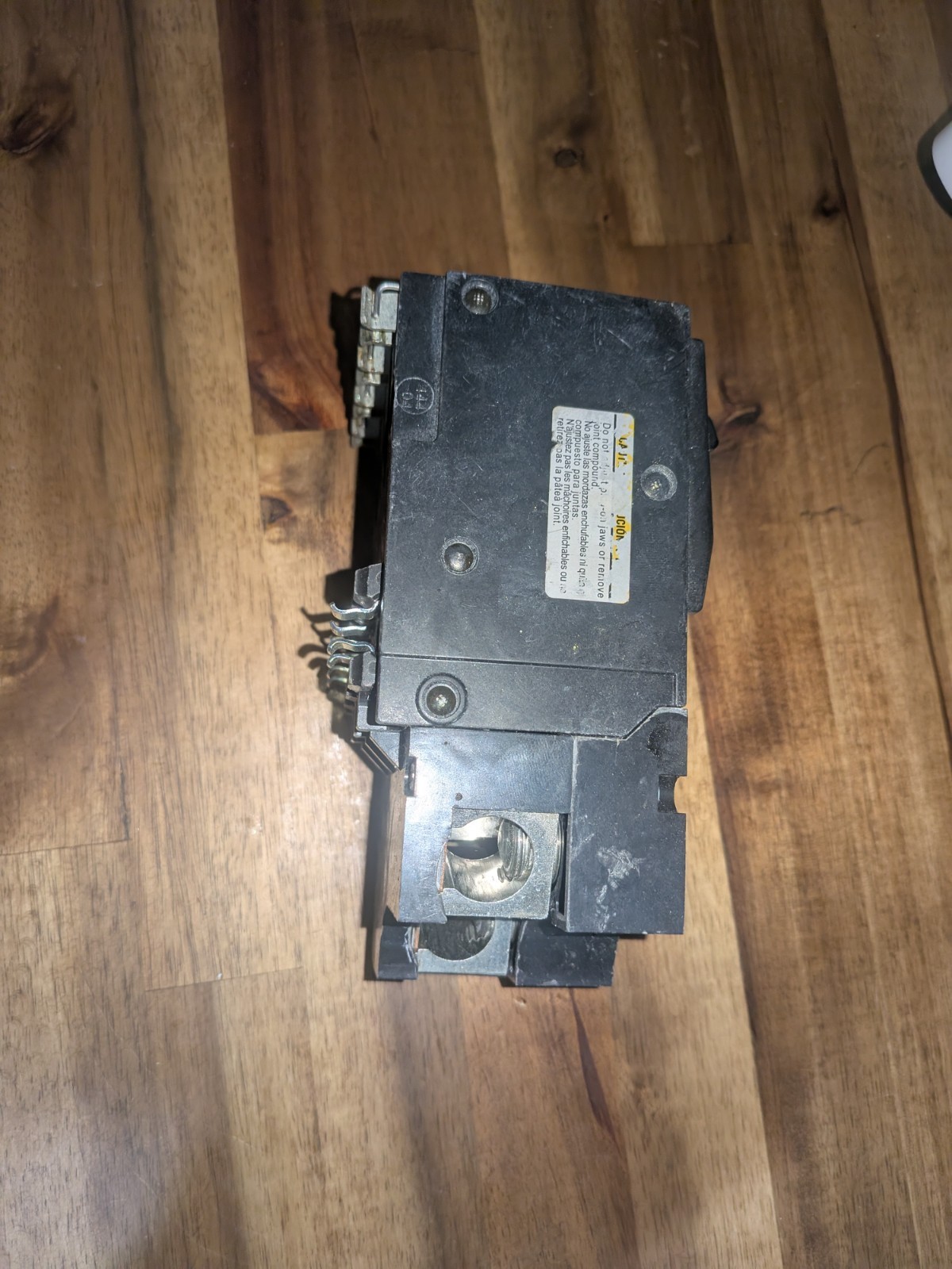 Square D QO2200 200A 2-Pole Main Breaker 201-250V Black