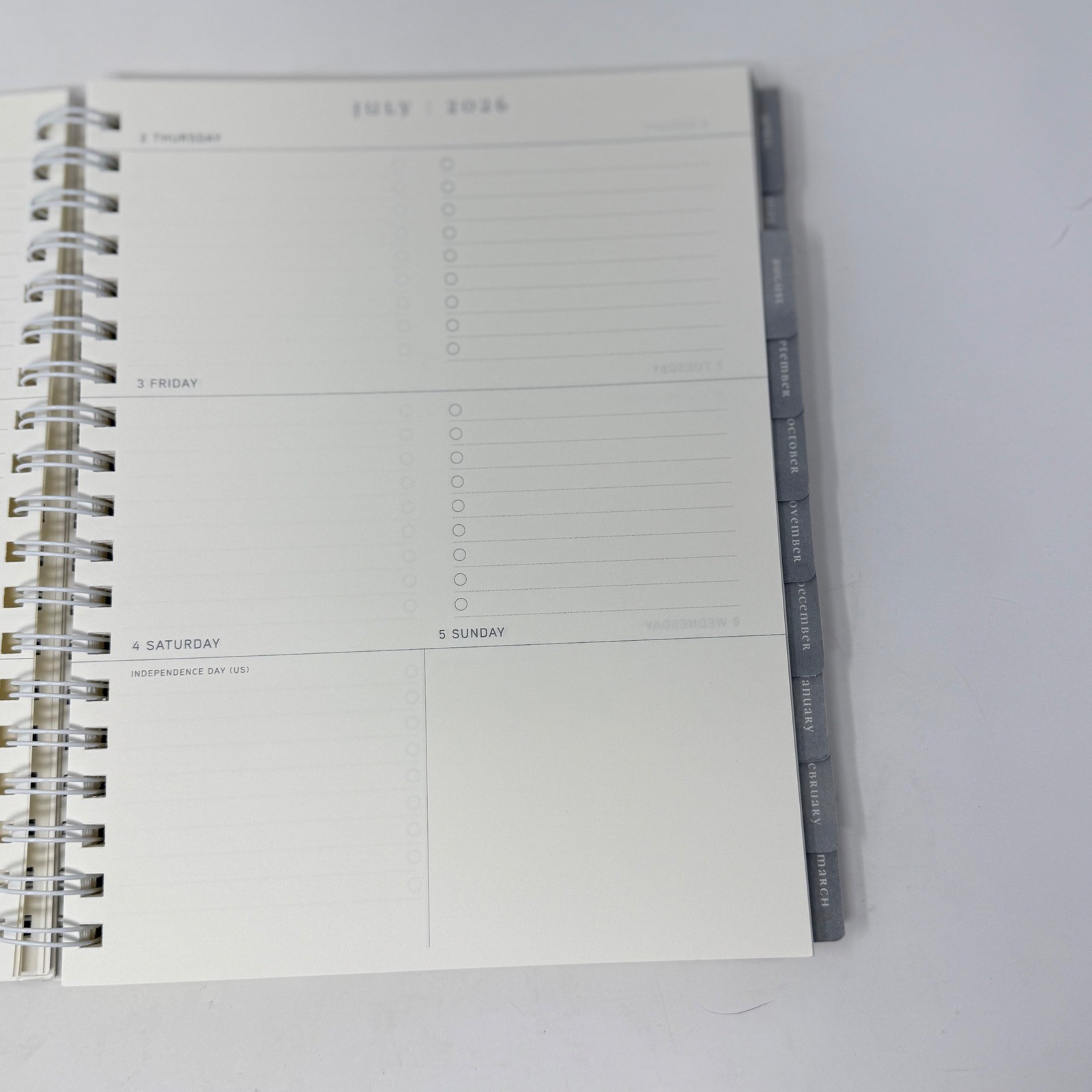 Graphique Snoopy Peanuts 2027 18-Month Planner Sage Green 10×8 Spiral Academic