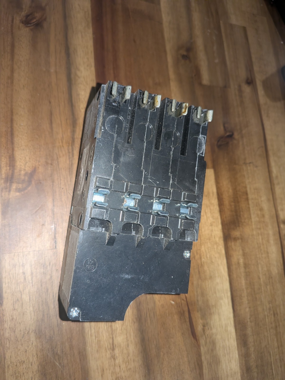 Square D QO2200 200A 2-Pole Main Breaker 201-250V Black