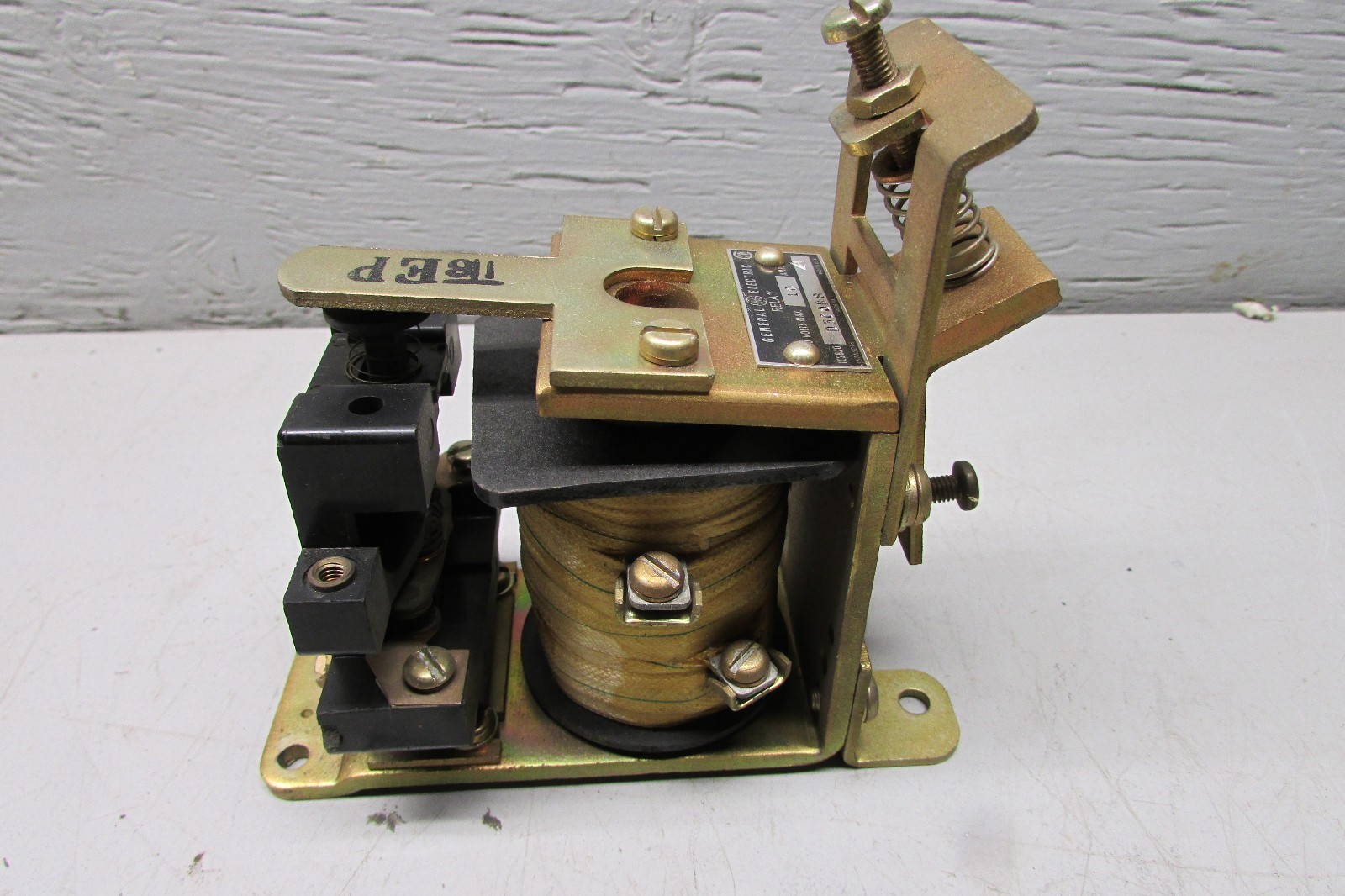 GE IC2820D300B8 Relay D300B8