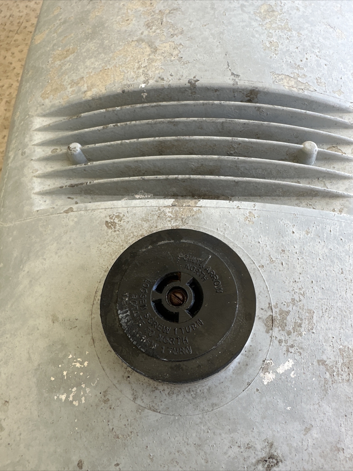 ITT Model 25-200w/250w High Pressure Sodium HPS Light Fixture. No Bulb Or Photo