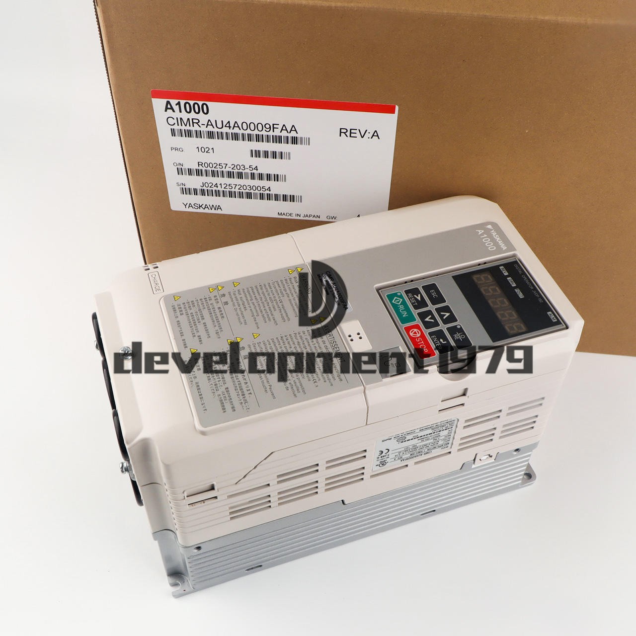 1PC NEW YASKAWA A1000 AC Drive CIMR-AU4A0009FAA Frequency converter