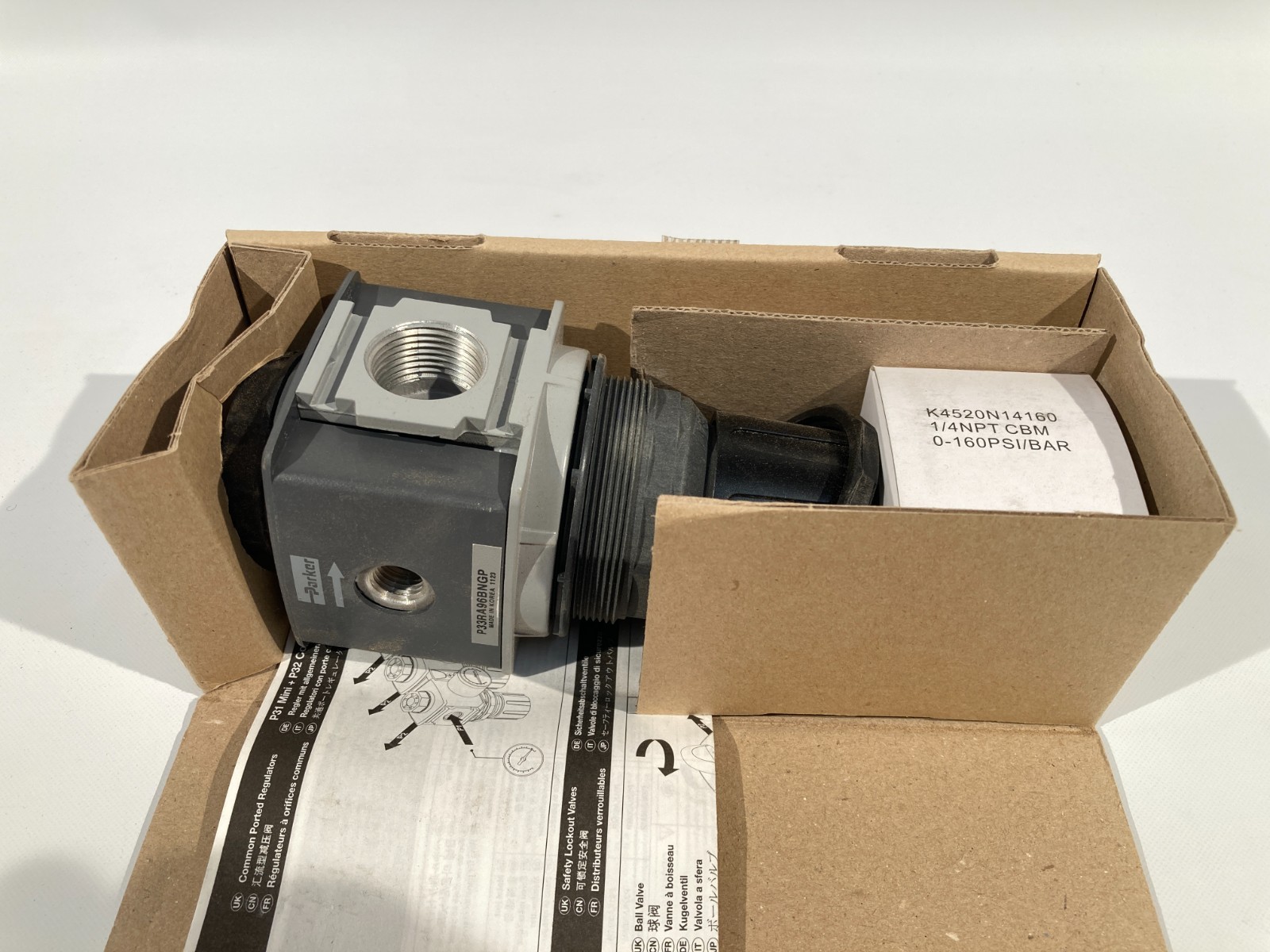 Parker P33RA96BNGP Pneumatic Regulator NPT 3/4″ 125 psig, 8 bar, 0.8 MPa