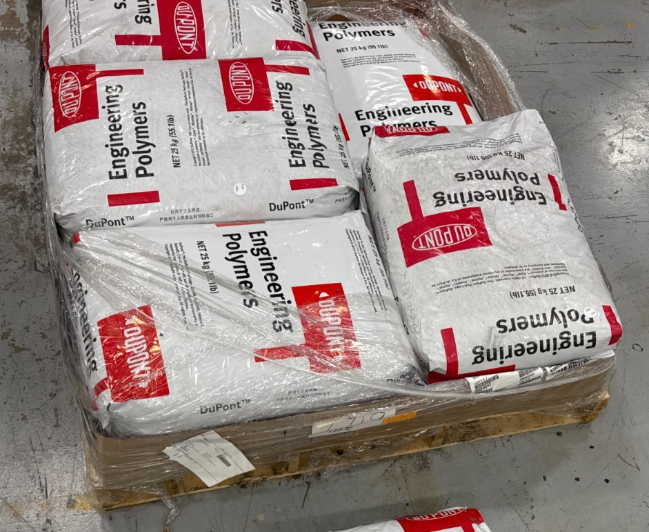 DuPoint Black 55.1LB Granules/Pellets For Thermoplastic Molding Polymers 10 bags