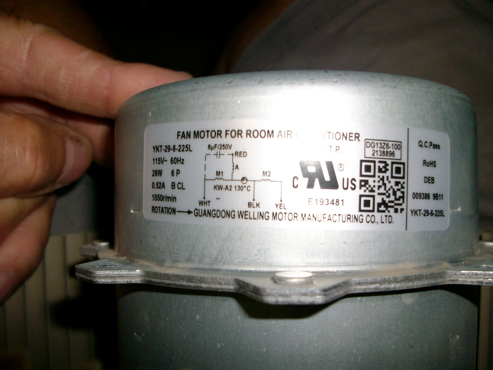 Hisense dehumidifiier YKT-29-6-225L blower motor, and 215X90 wheel /fan