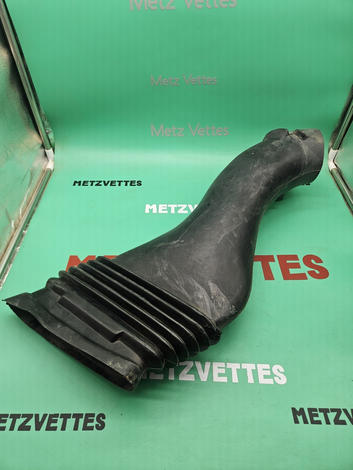 1997-2004 C5 Corvette LH Front Bumper Brake Cooling Duct Drivers Side 10295976