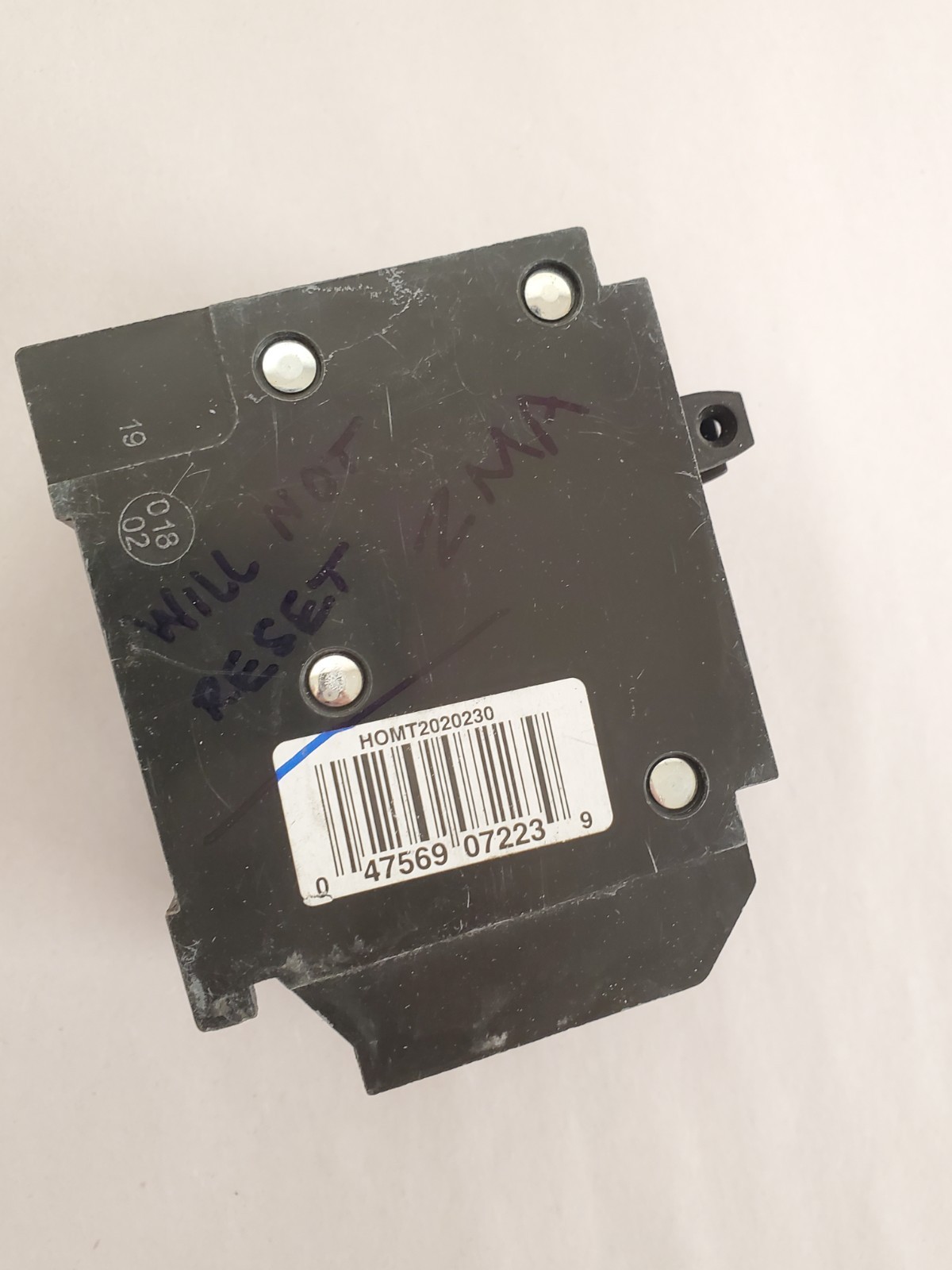 Homeline 2-20 Amp Single-Pole 1-30 Amp 2-Pole Quad Tandem Circuit Breaker